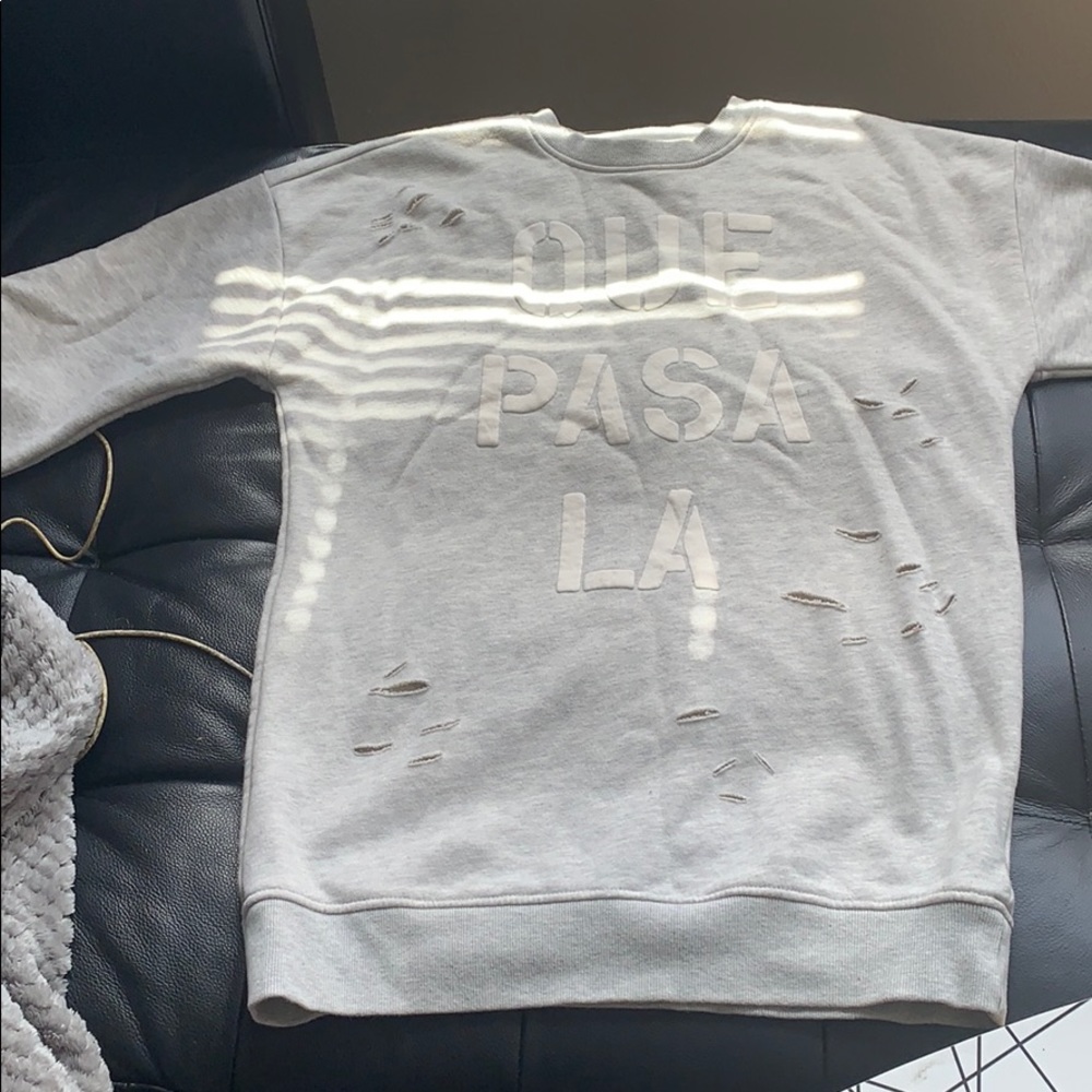 sweatshirt